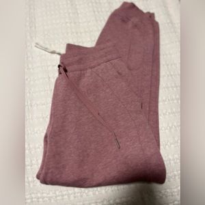 Lululemon High Rise Scuba Jogger